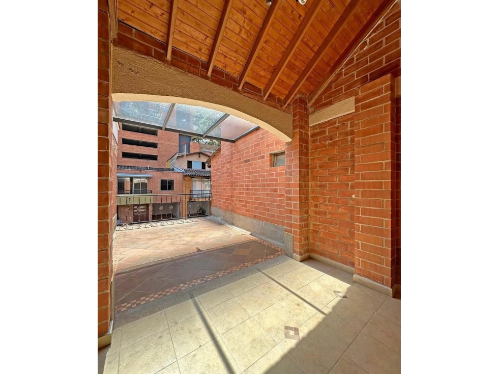 Vendemos casa en Sabaneta — foto 2