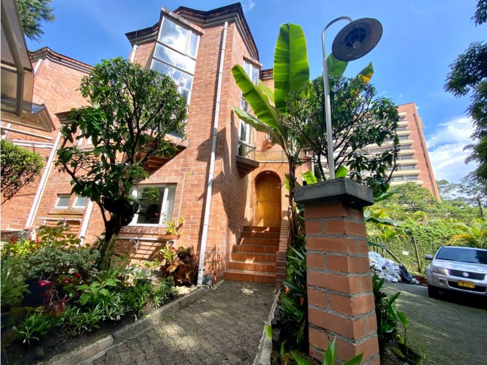 VENDEMOS CASA EN SAN LUCAS