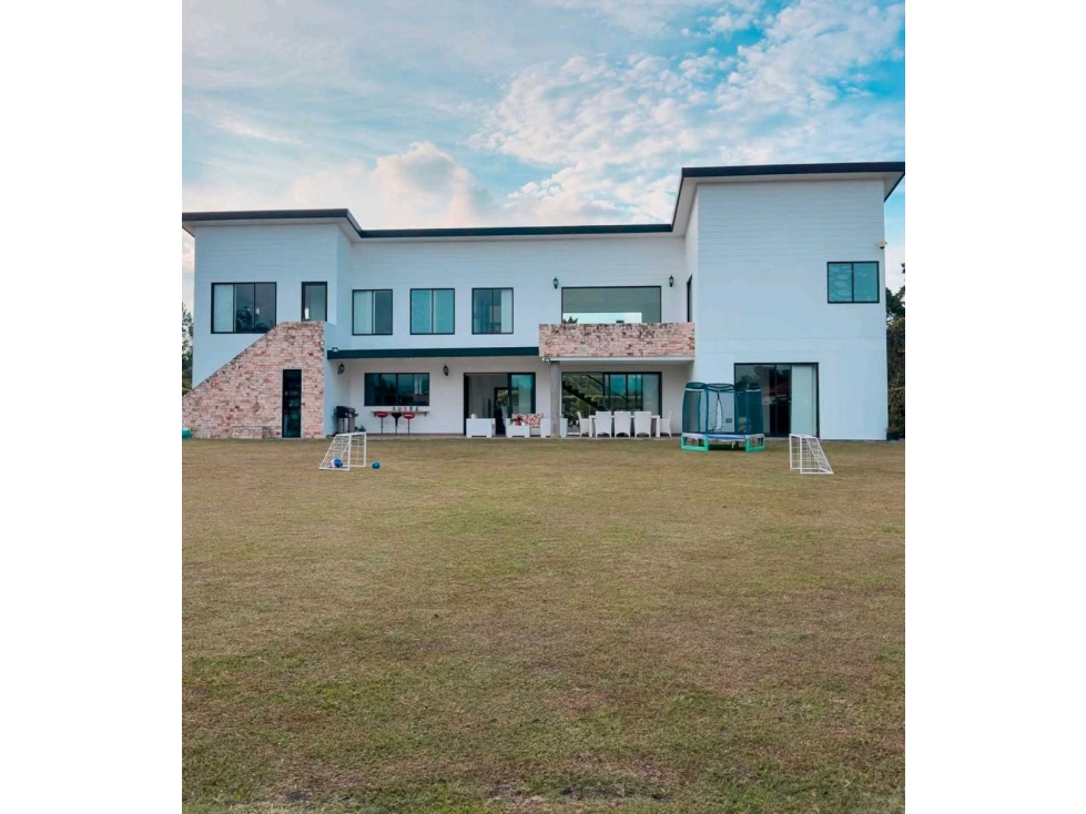 VENDEMOS CASA EN UNA DE LAS PARCELACIONES MÁS COTIZADAS DE LLANOGRANDE — foto 5