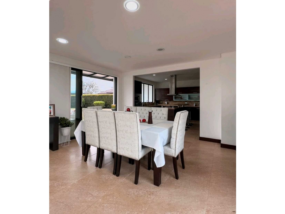 VENDEMOS CASA EN UNA DE LAS PARCELACIONES MÁS COTIZADAS DE LLANOGRANDE — foto 6
