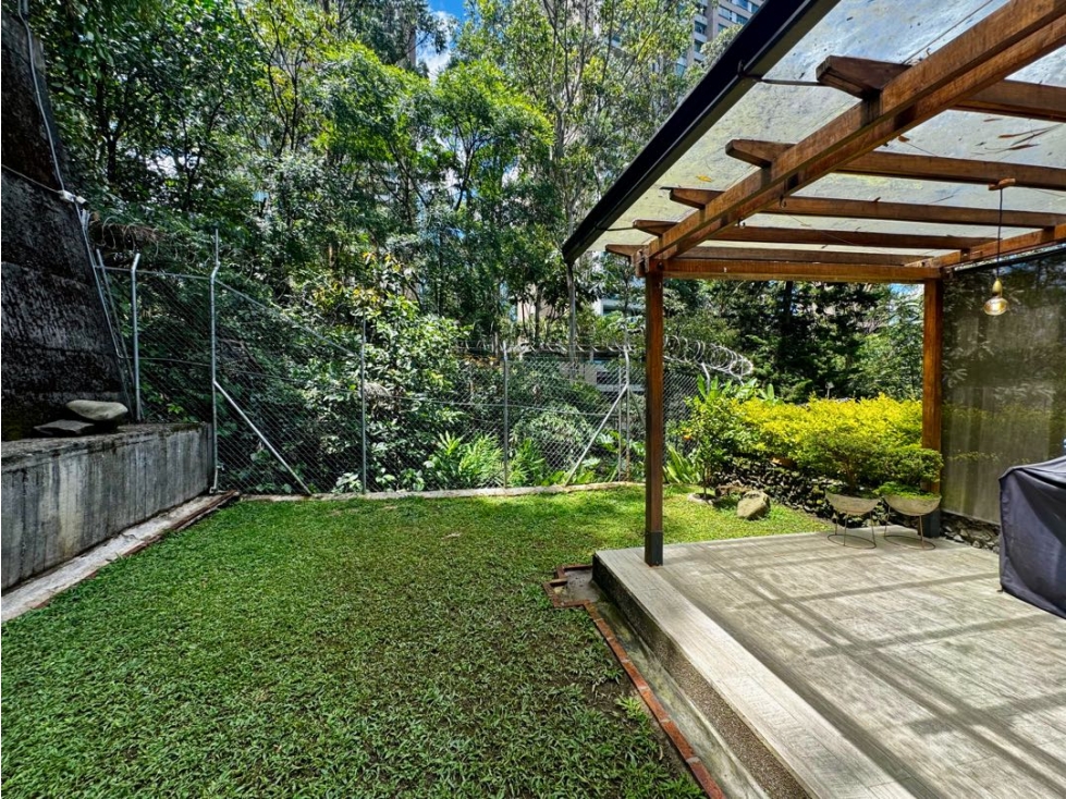 VENDEMOS CASA EN UNIDAD CERRADA BALSOS PARTE ALTA REMODELADA — foto 2