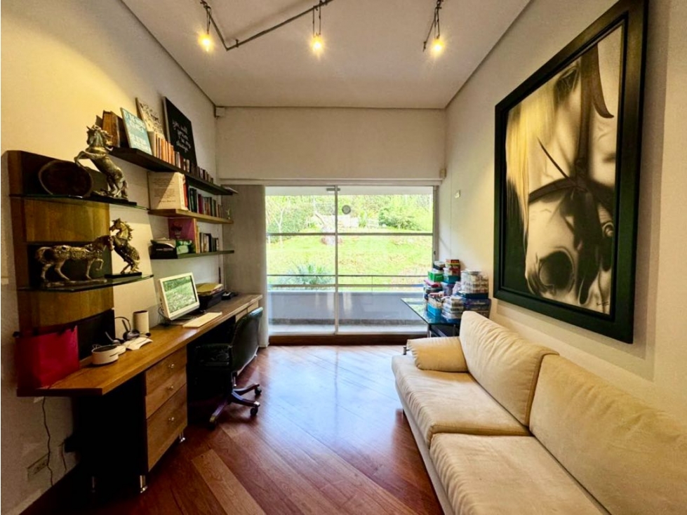 VENDEMOS CASA EN UNIDAD CERRADA SECTOR TESORO CON SUPER VISTA — foto 6