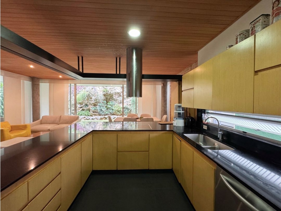 VENDEMOS CASA EN UNIDAD CERRADA CERCA AL MONTESSORI — foto 5