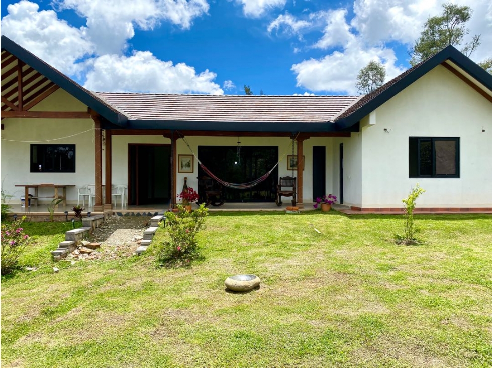 VENDEMOS CASA FINCA EN PARCELACION/EL CARMEN DE VIBORAL — foto 2