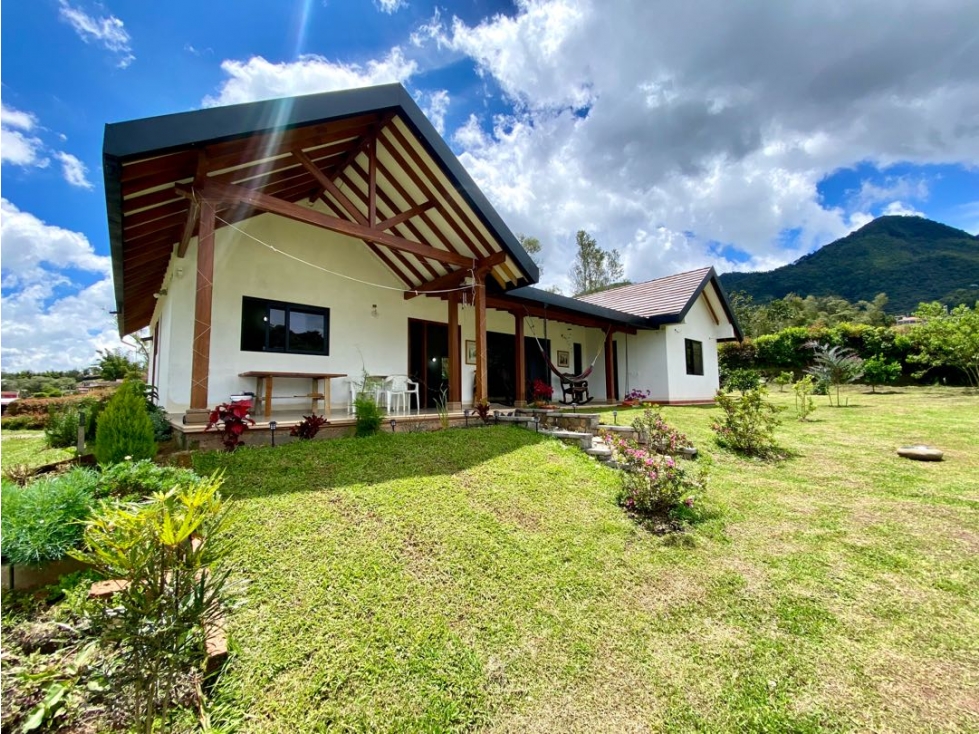 VENDEMOS CASA FINCA EN PARCELACION/EL CARMEN DE VIBORAL