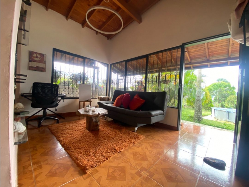 VENDEMOS CASA FINCA EN LA ESTRELLA — foto 4