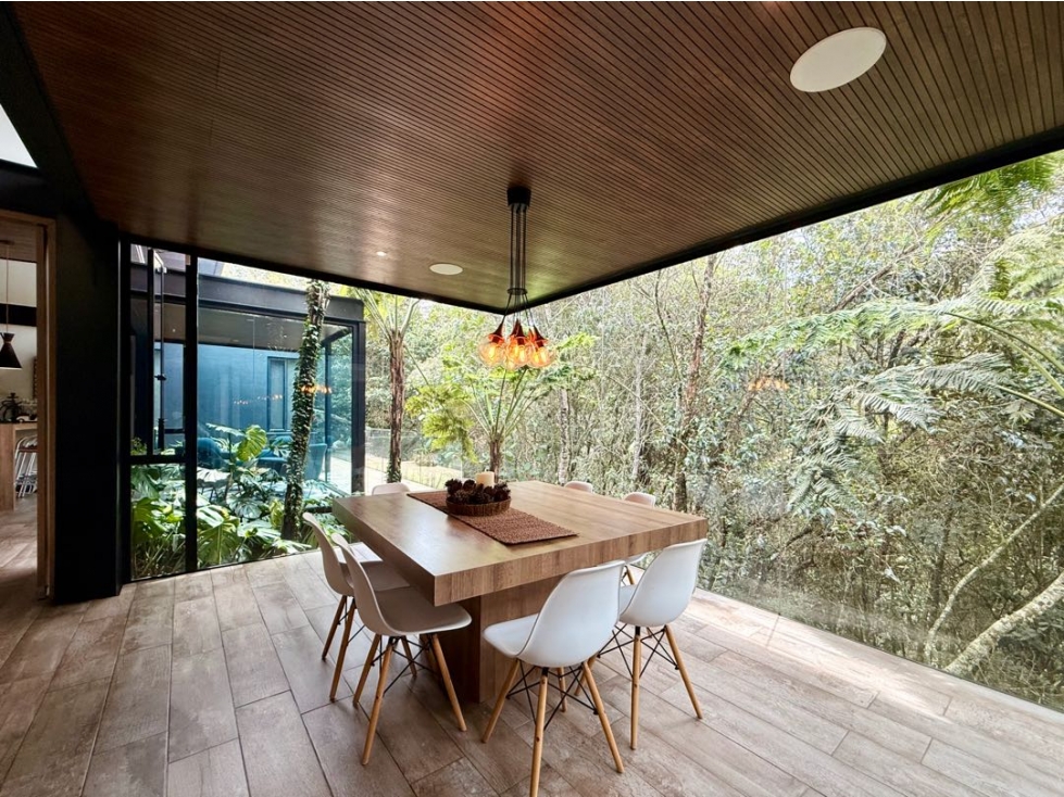 VENDEMOS CASA MODERNA DE 1 NIVEL EN UNIDAD CERRADA ESCOBERO ALTO — foto 3