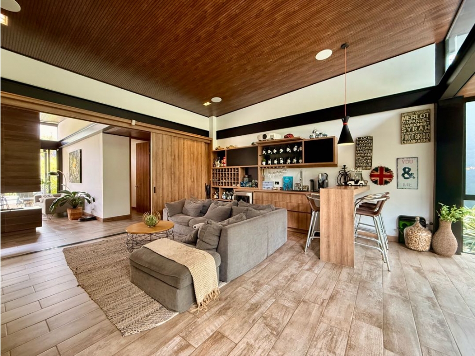 VENDEMOS CASA MODERNA DE 1 NIVEL EN UNIDAD CERRADA ESCOBERO ALTO — foto 4