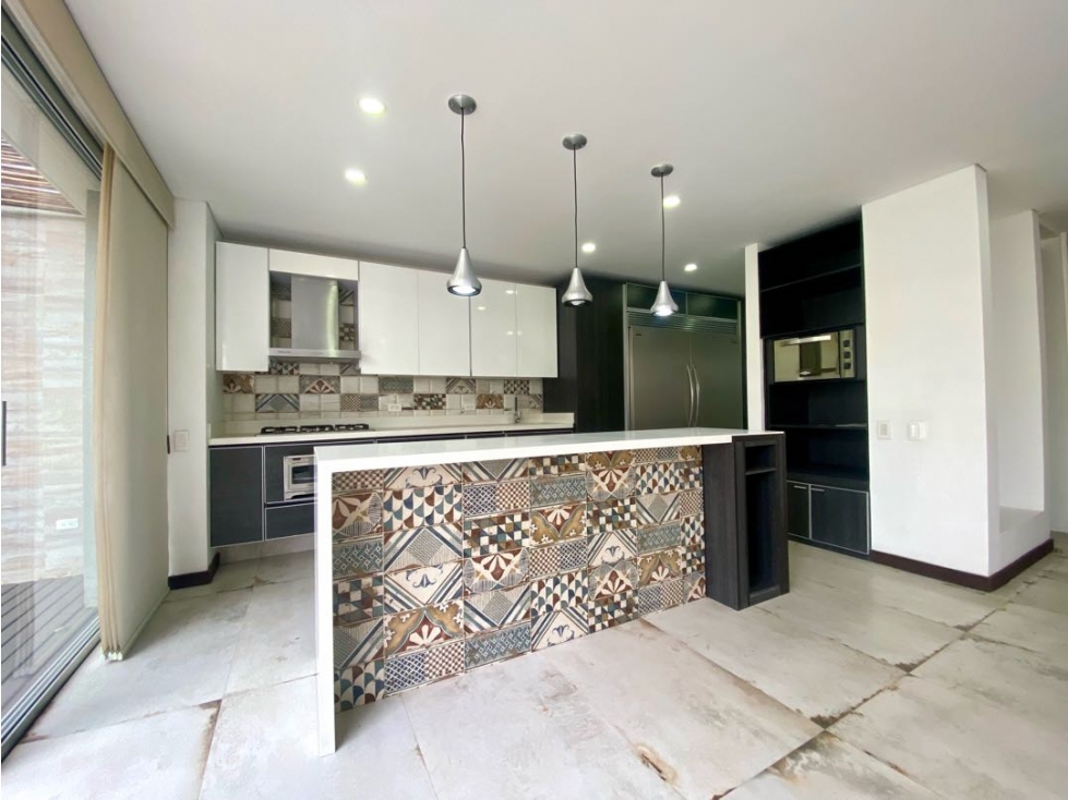 VENTA DE CASA MODERNA EN UNIDAD CERRADA - RIONEGRO