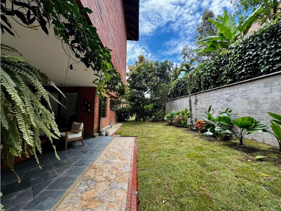 VENDEMOS CASA NO ADOSADA DE DOS NIVELES SECTOR CES — foto 3