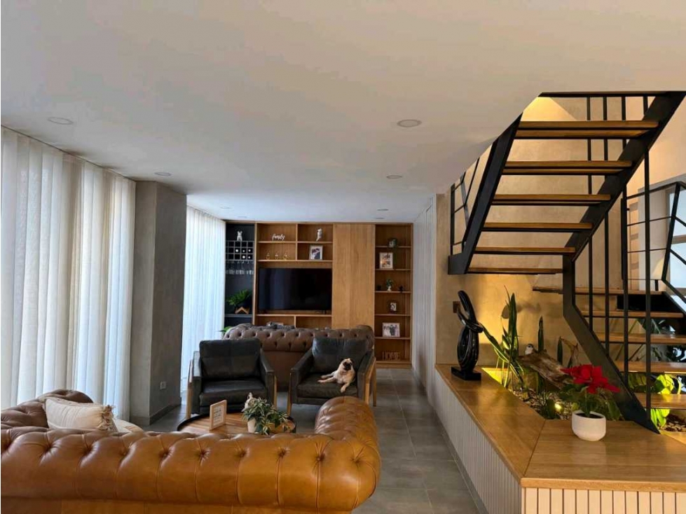 VENDEMOS CASA REMODELADA DE 203m² EN RIONEGRO UNIDAD CERRADA — foto 2