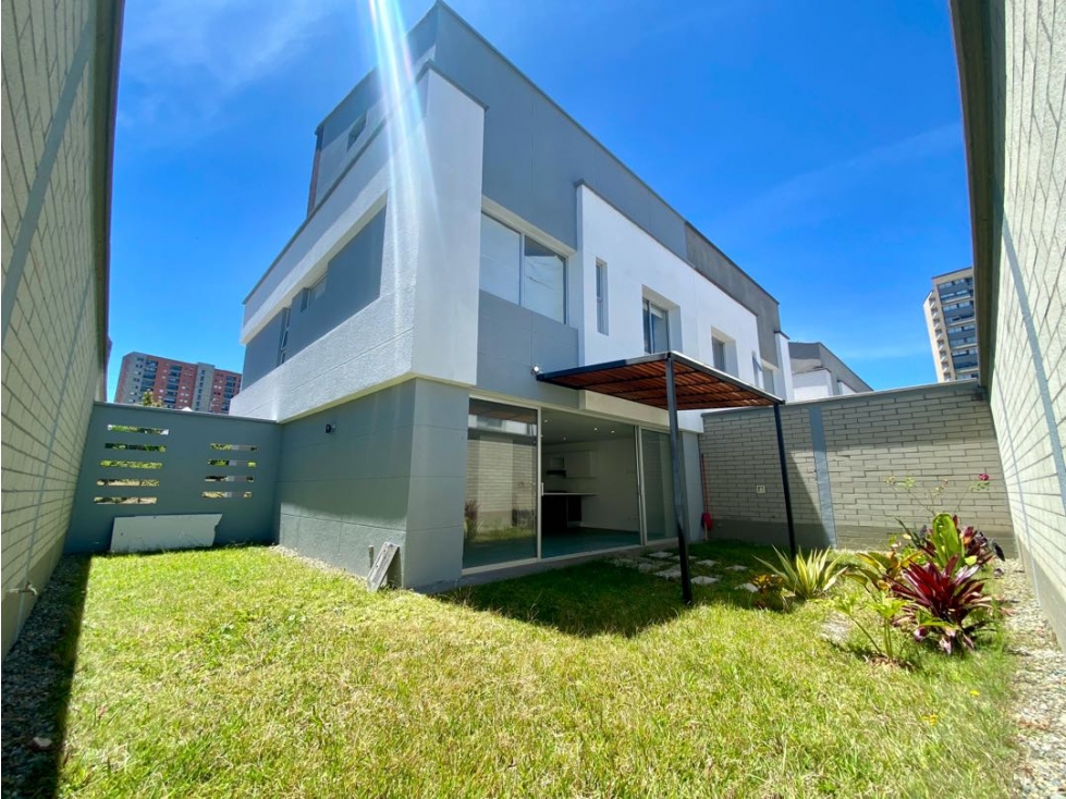 VENTA DE CASA RIONEGRO EN UNIDAD CERRADA