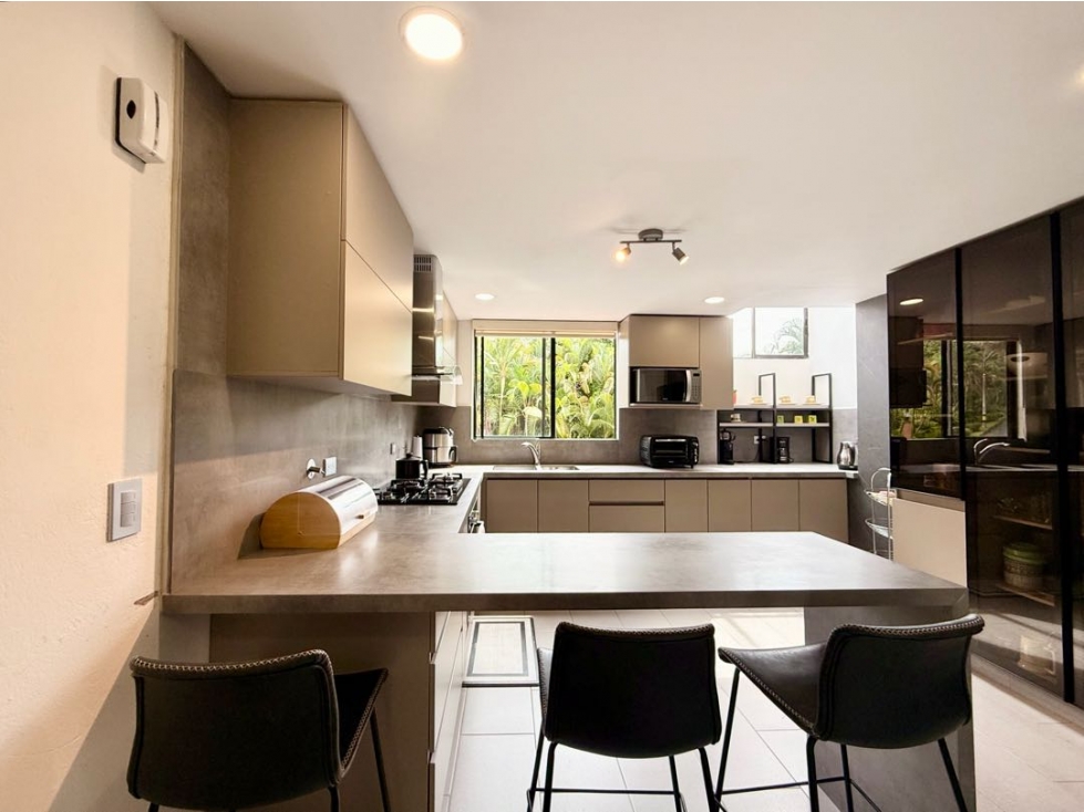 VENDEMOS CASA UNIDAD CERRAD COCINA Y BAÑO SOCIAL REMODELADO BRUJAS — foto 2