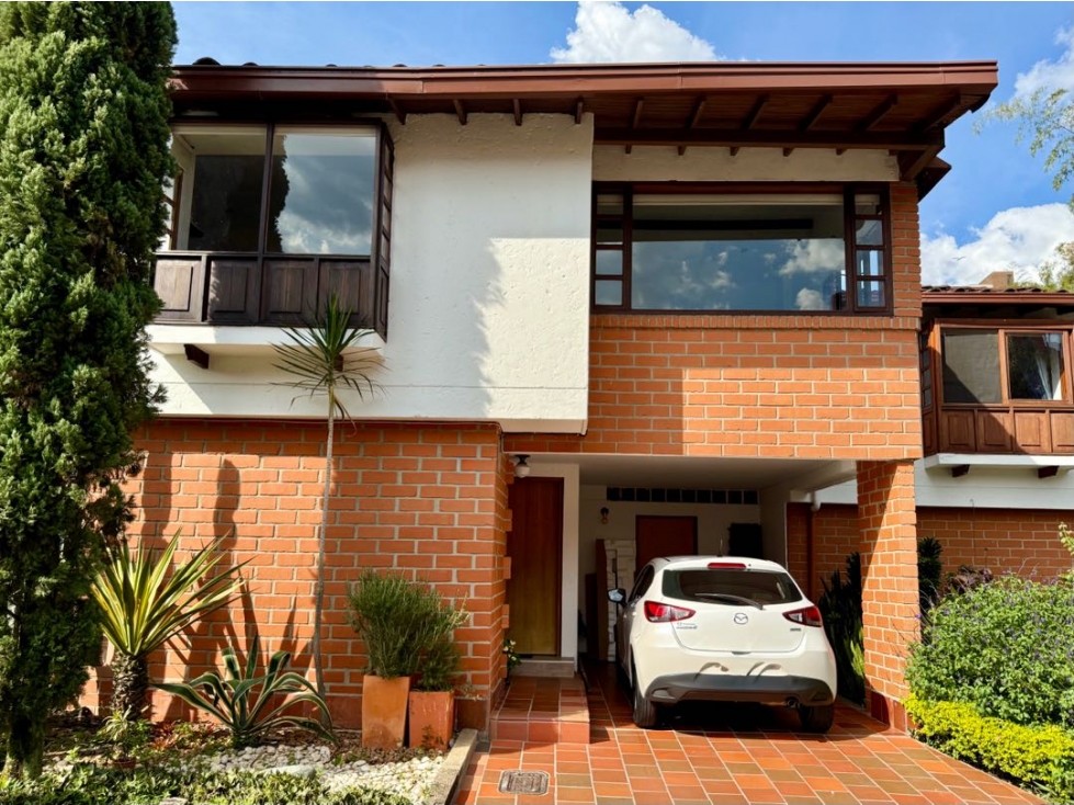 VENDEMOS CASA UNIDAD CERRADA ENVIGADO SECTOR CITY PLAZA