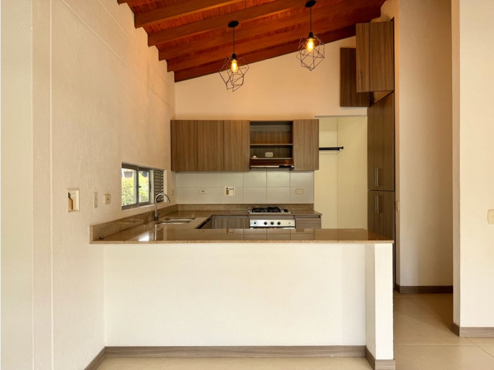 VENDEMOS CASA UNIDAD CERRADA EN EL RETIRO 1 NIVEL — foto 2