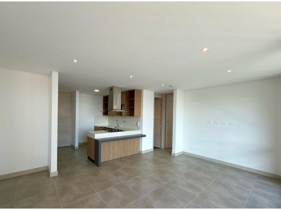 VENDEMOS APARTAMENTO PARA ESTRENAR VIA LINARES PISO ALTO — foto 3