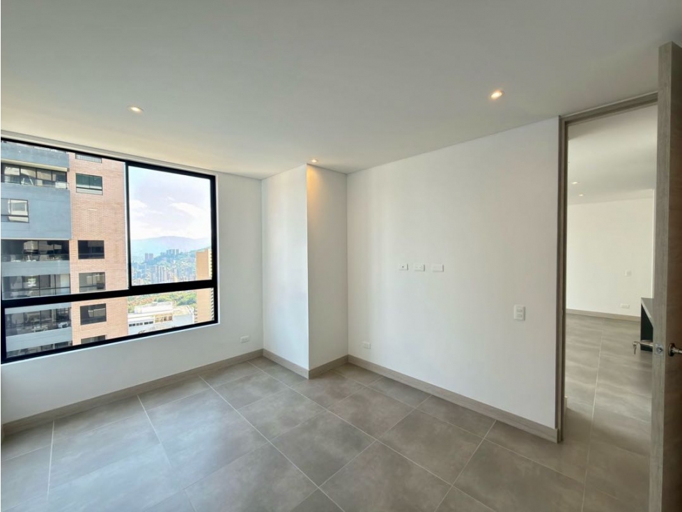VENDEMOS APARTAMENTO PARA ESTRENAR VIA LINARES PISO ALTO — foto 5