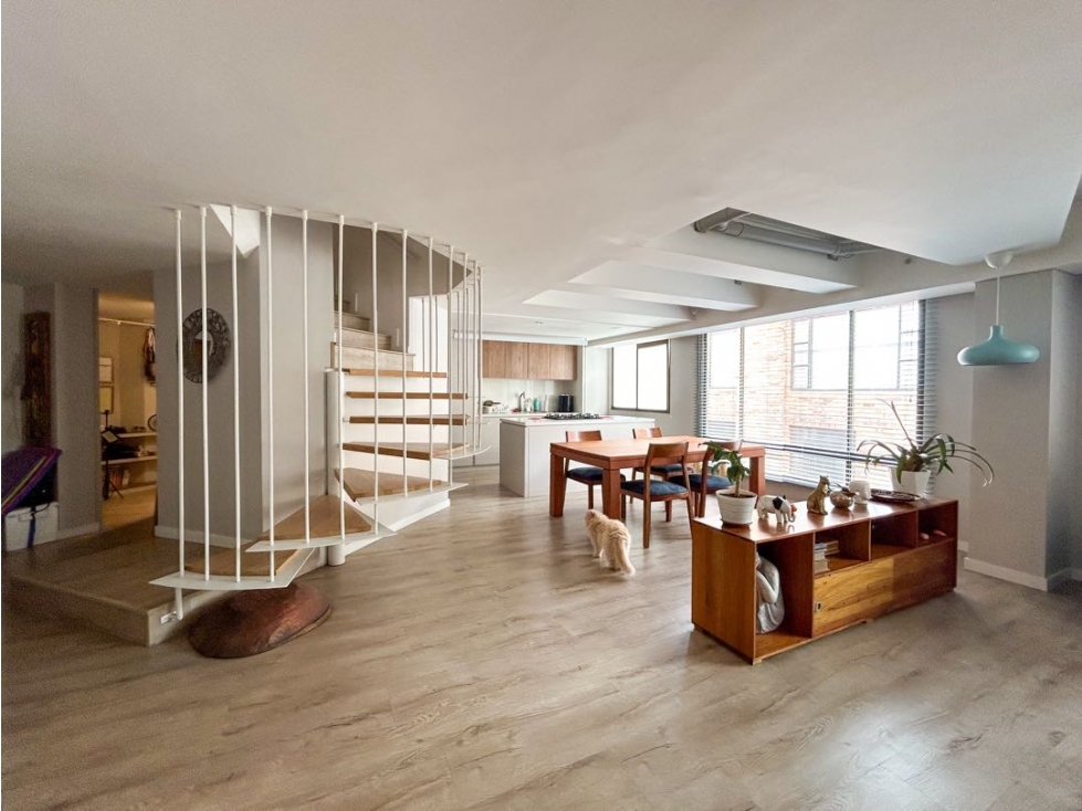 Vendemos duplex TOTALMENTE remodelado en San Patricio con 4 cuartos