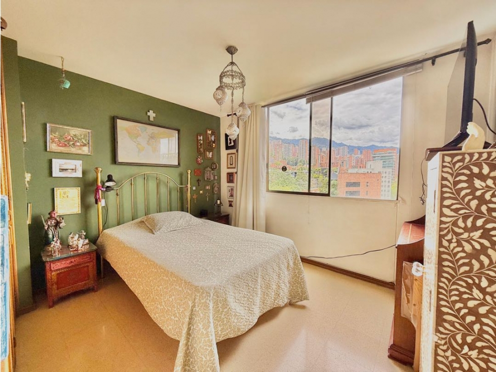 Gran apartamento para remodelar en la mejor ubicación del Poblado — foto 3