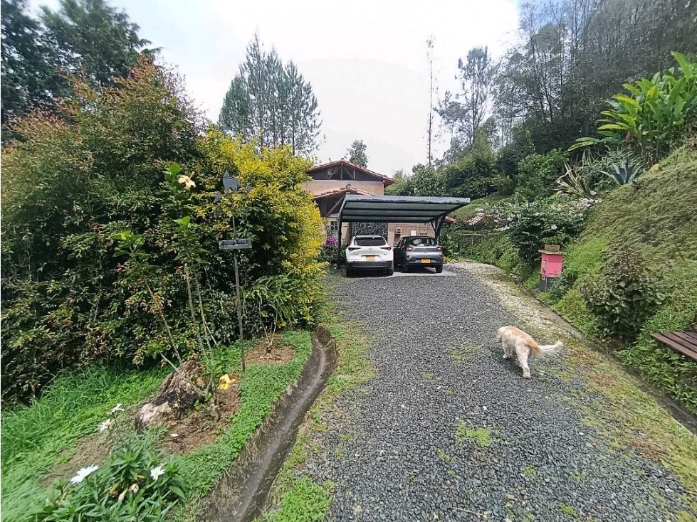 VENDEMOS ENCANTADORA CASA FINCA EN PARCELA PRIVADA EN GUARNE — foto 4
