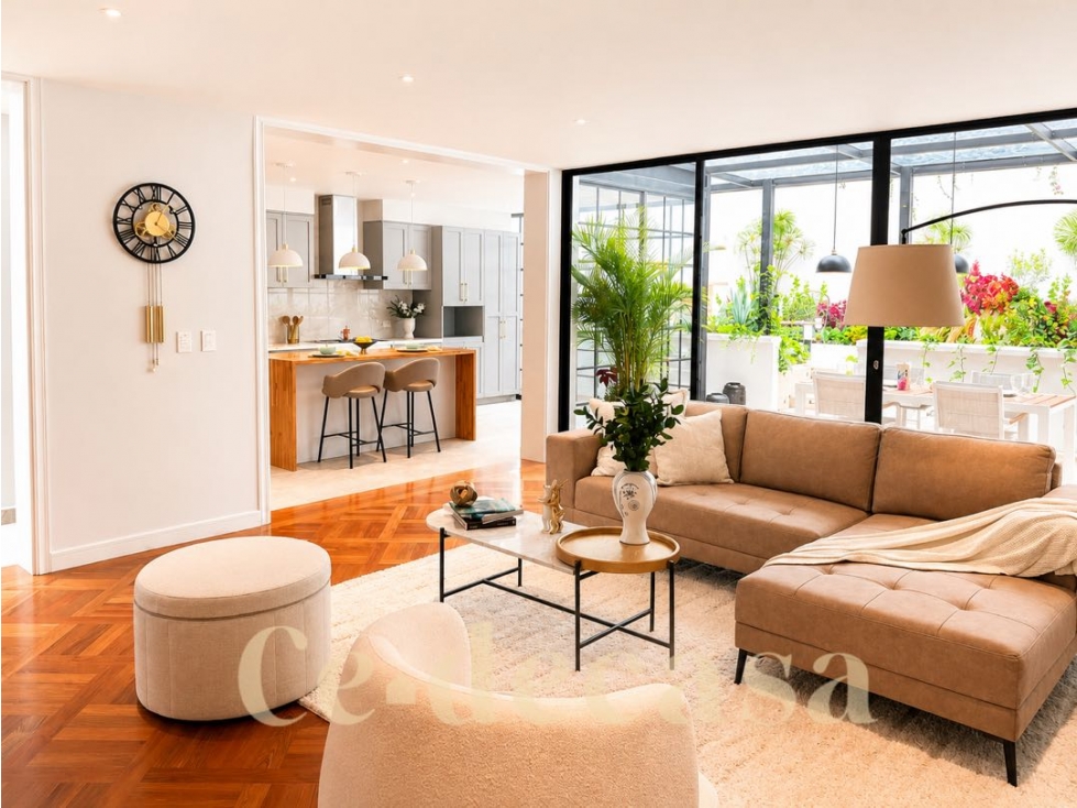 Vendemos Espectacular Casa en Santa Bárbara Alta