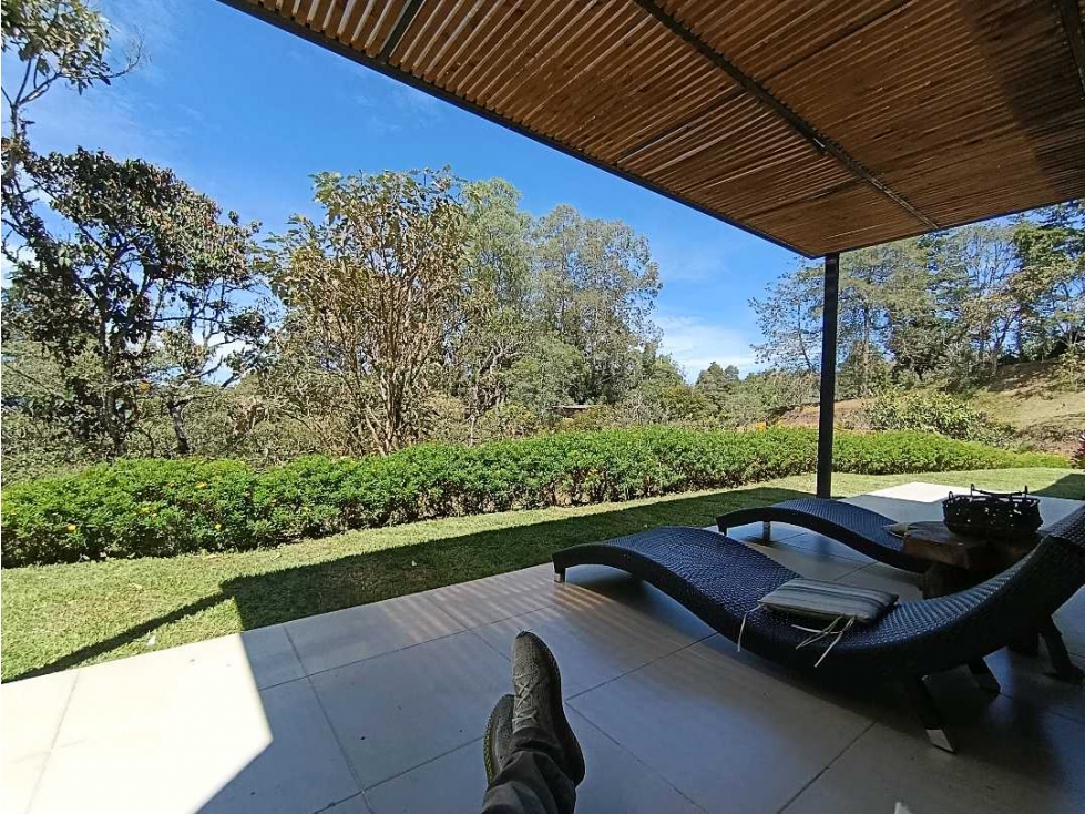 VENDEMOS ESPECTACULAR CASA INDEPENDIENTE EN SAJONIA 9260m² DE TERRENO — foto 3