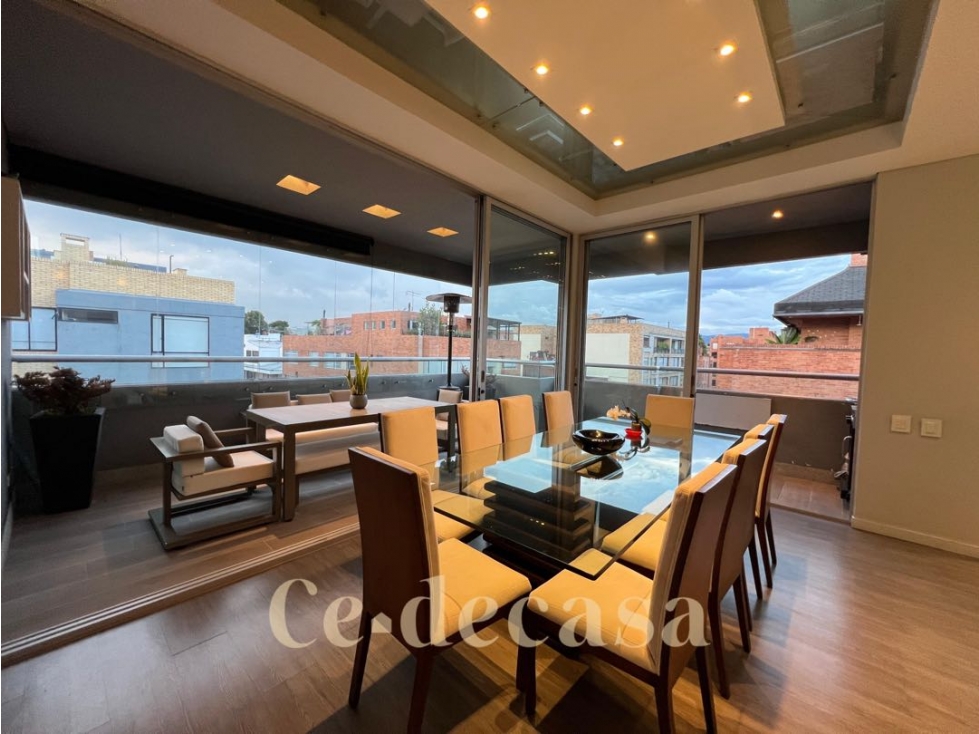 Vendemos espectacular Penthouse en Santa Paula