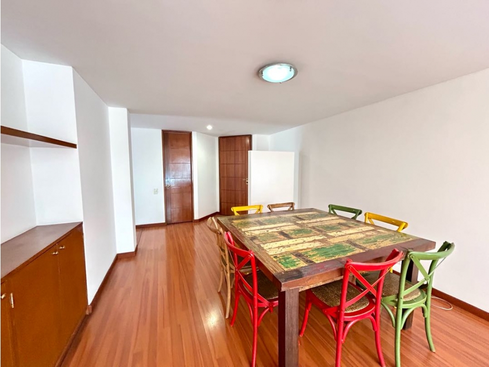 VENDEMOS EXCELENTE APARTAMENTO -ESQUINERO EN SANTA PAULA — foto 2