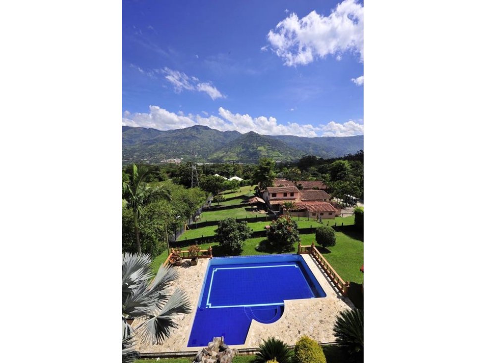 VENDEMOS FINCA CON PESEBRERA EN GIRARDOTA - 5