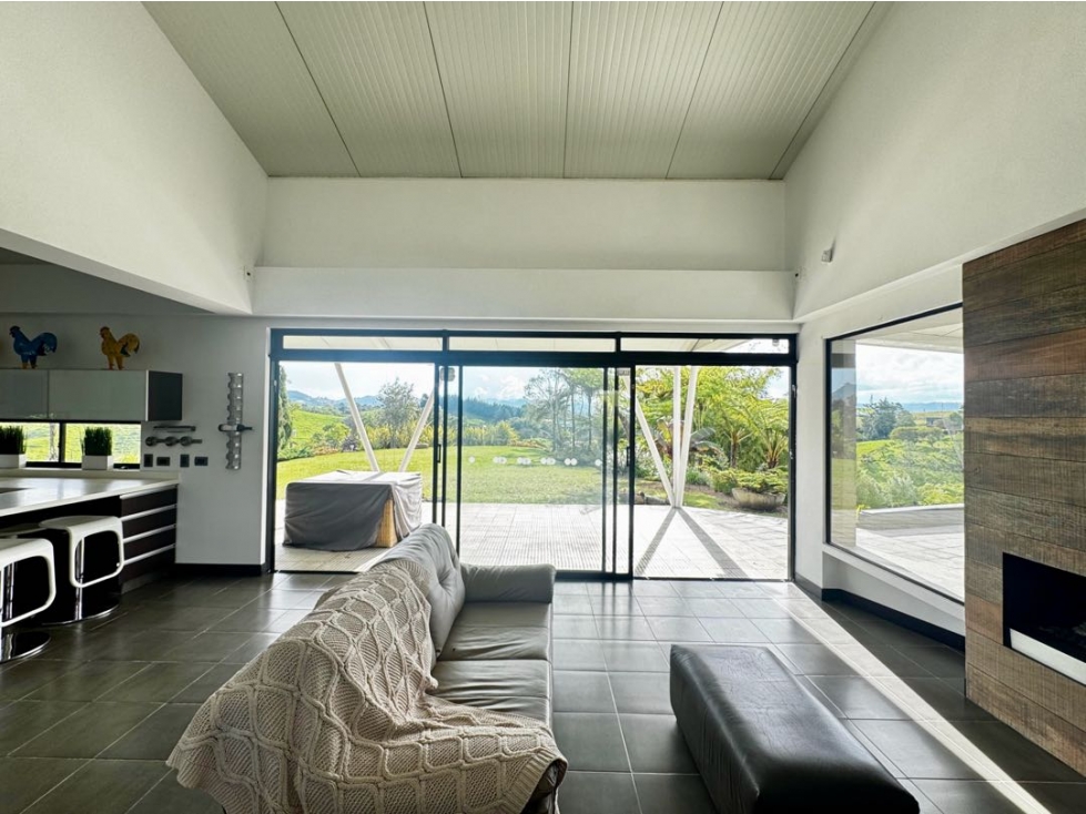 VENDEMOS FINCA INDEPENDIENTE SECTOR SAN ANTONIO DE PEREIRA, 2 NIVELES — foto 4