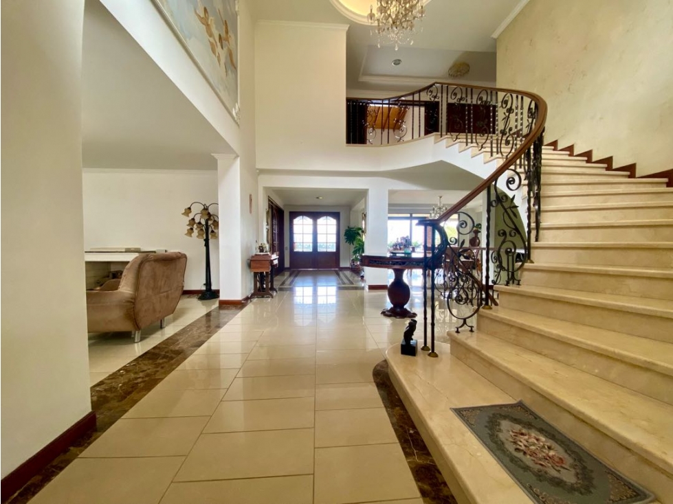 VENDEMOS CASA CON APARTAMENTO INCLUIDO EN POBLADO - LA COLA DEL ZORRO — foto 4