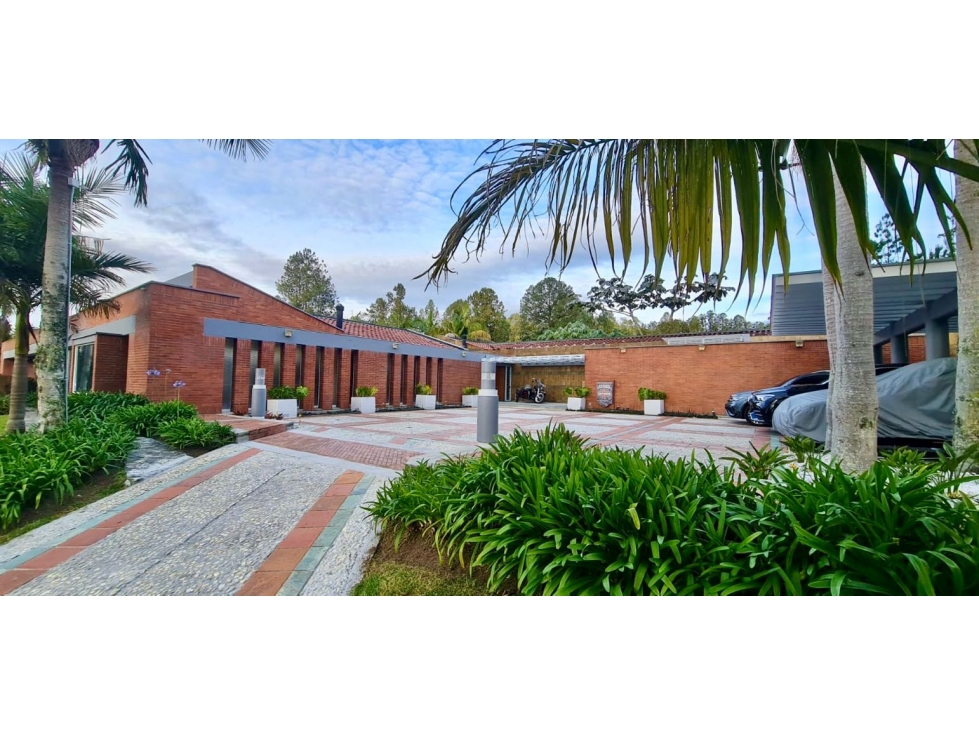 VENDEMOS HERMOSA CASA DE UN NIVEL EN ALTO DE LAS PALMAS — foto 4