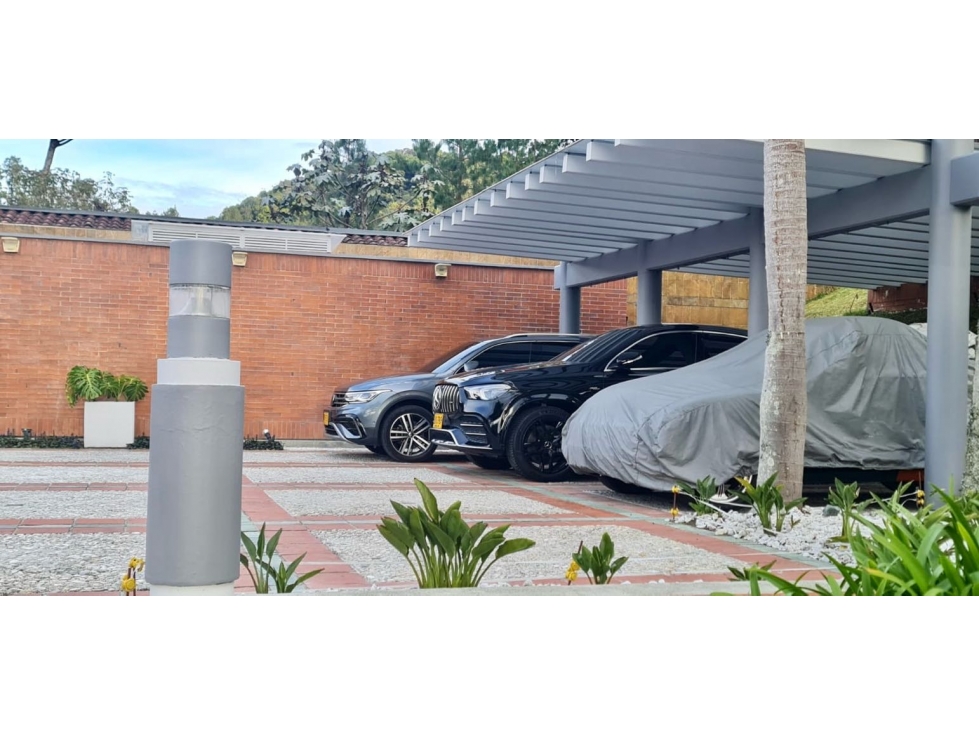 VENDEMOS HERMOSA CASA DE UN NIVEL EN ALTO DE LAS PALMAS — foto 6