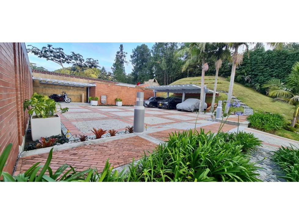 VENDEMOS HERMOSA CASA DE UN NIVEL EN ALTO DE LAS PALMAS — foto 5