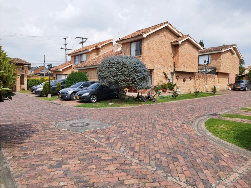 Vendemos hermosa casa en Chía!!