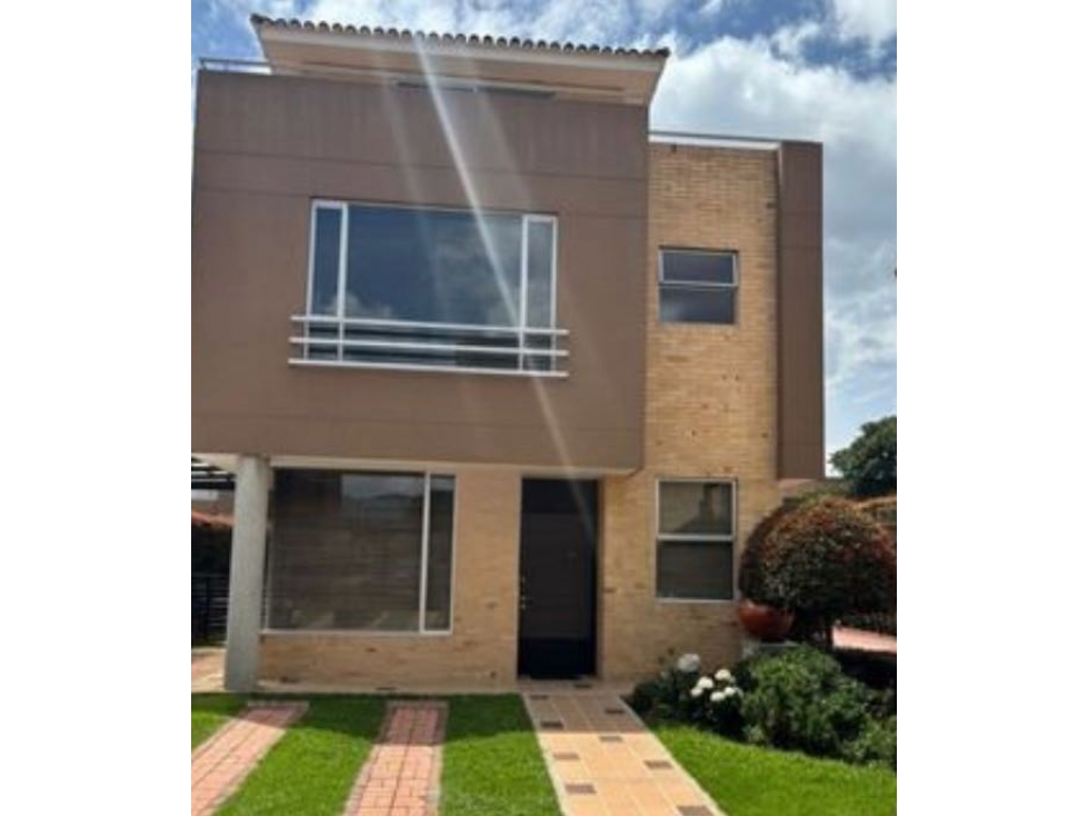 Vendemos hermosa casa en chia! - 1