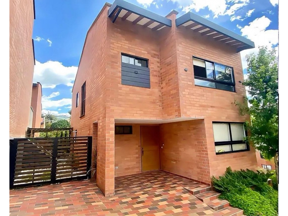 VENTA DE CASA EN UNIDAD CERRADA EN EL RETIRO ANTIOQUIA
