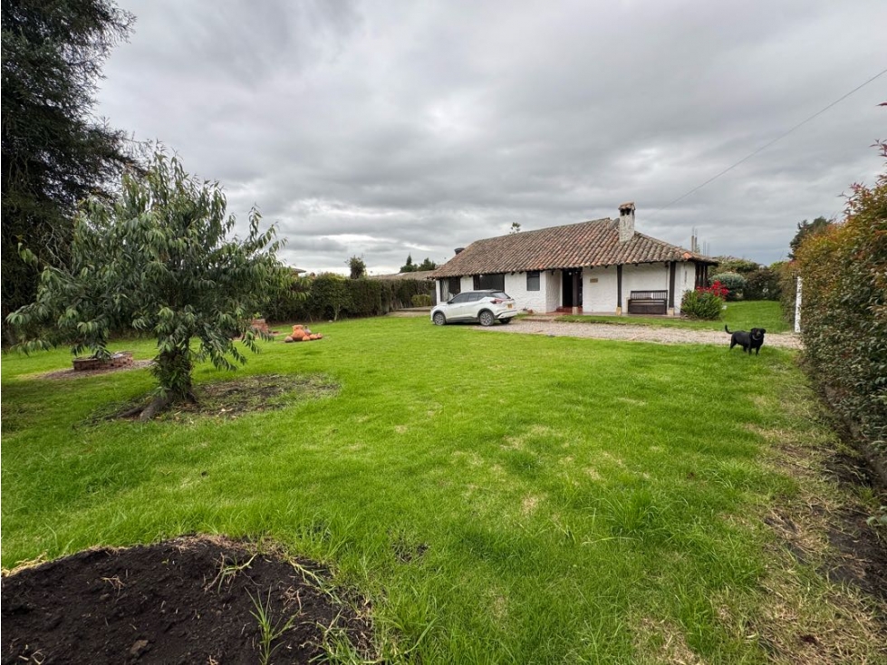 Vendemos hermoso casa lote en Cajica