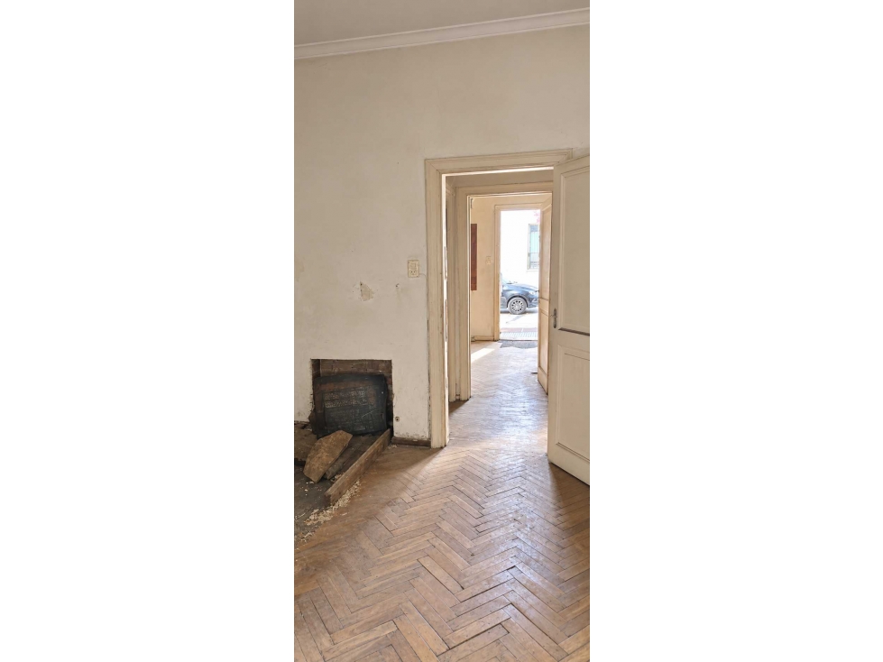 Venta local comercial/oficina, para reciclar en zona céntrica. — foto 3
