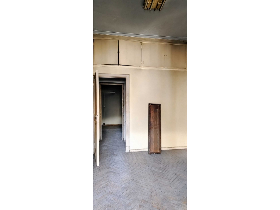Venta local comercial/oficina, para reciclar en zona céntrica. — foto 4