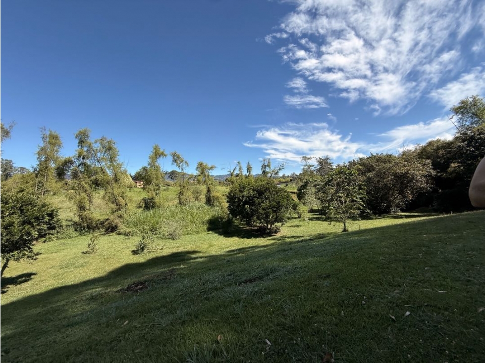 VENDEMOS LOTE EN UNIDAD EXCLUSIVA CERCA CLUB CAMPESTRE LLANOGRANDE — foto 5