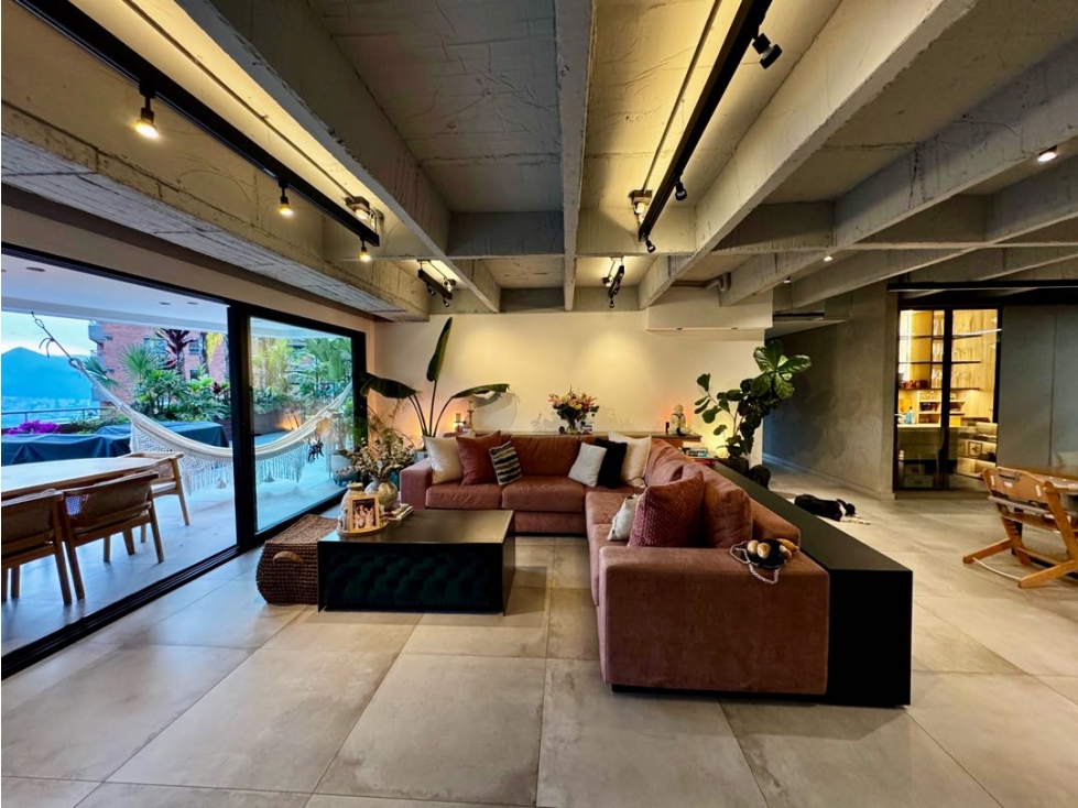 VENDEMOS O ARRENDAMOS APARTAMENTO CON SÚPER TERRAZA REMODELADO — foto 2