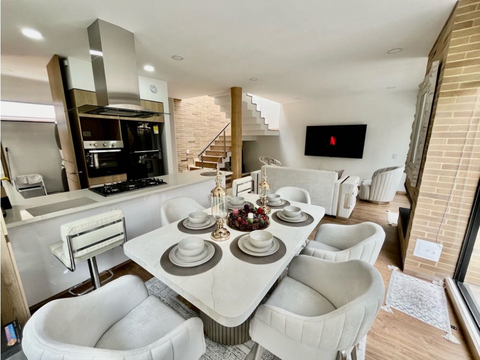 Se arrienda lujosa y moderna casa en Chia con excelente zona verde — foto 6