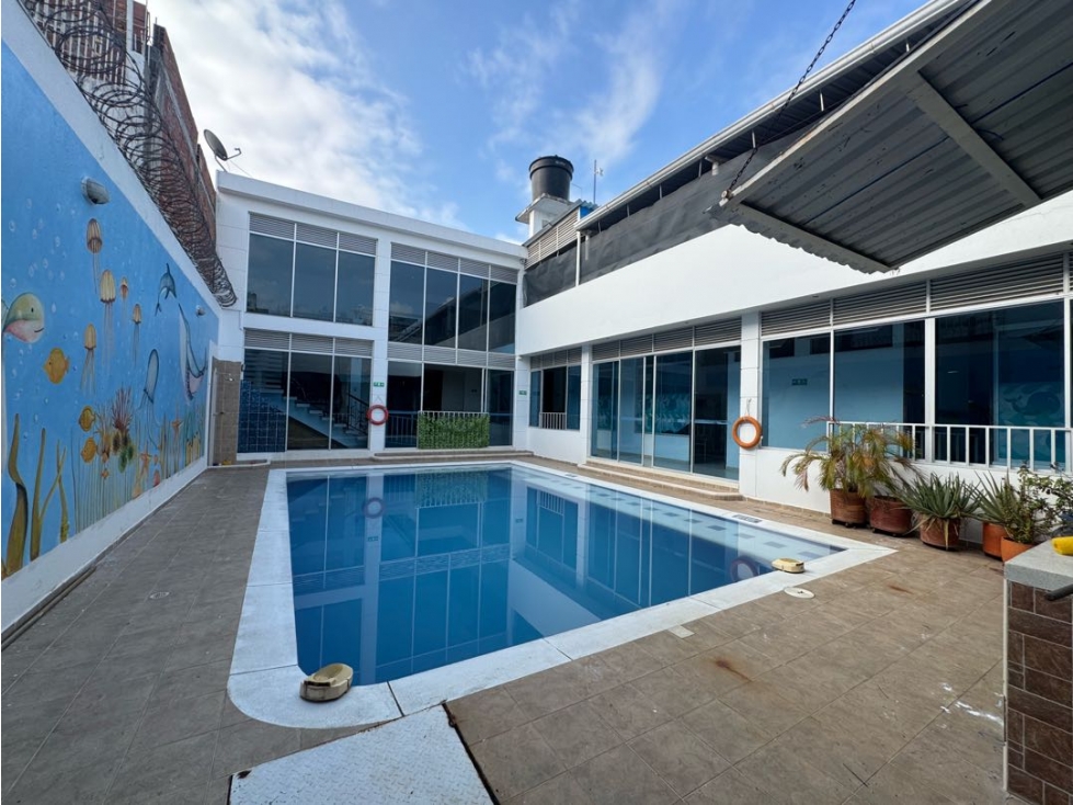 Vendemos o permutamos hermosa casa en Girardot [ uso comercial]