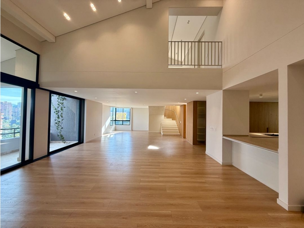 VENDEMOS PENTHOUSE DUPLEX REMODELADO PROVENZA