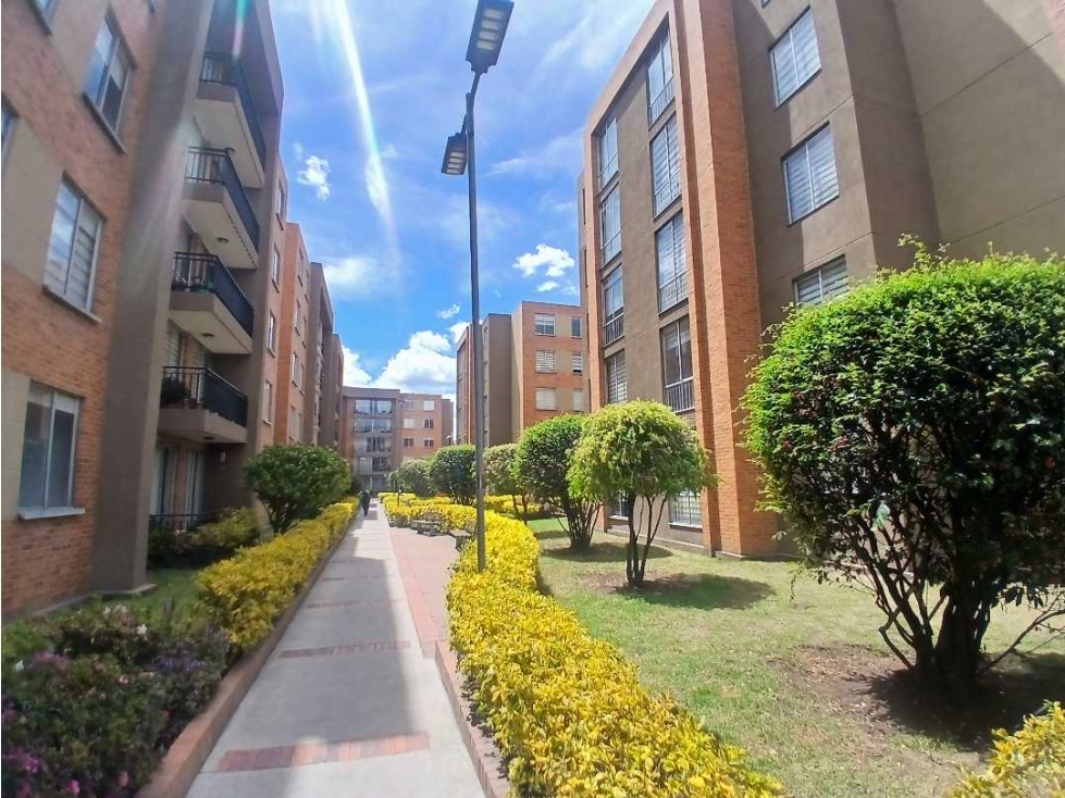 VENDO APARTAMENTO SEGUNDO PISO CON CLUB HOUSE EN HUERTAS DE CAJICA