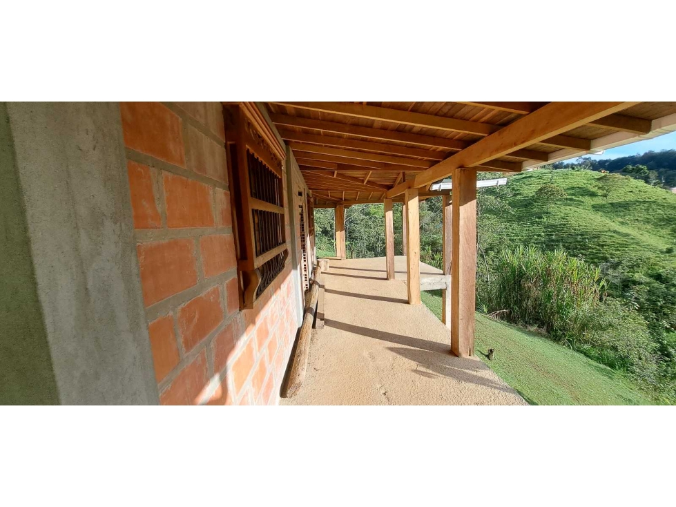 Casa campestre en Caldas 2008 m² en obra gris con vista — foto 5
