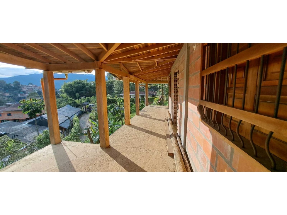 Casa campestre en Caldas 2008 m² en obra gris con vista — foto 6