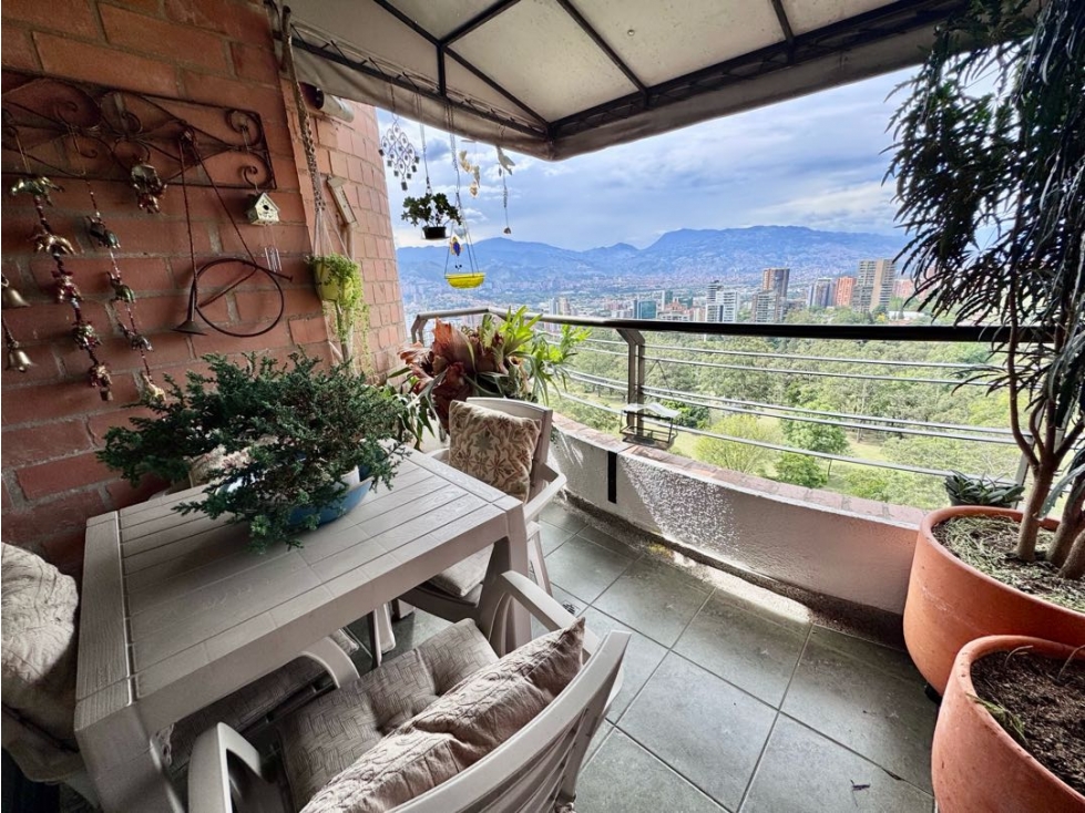 VENDO 128 mtr Sector Campestre Piso alto con vista