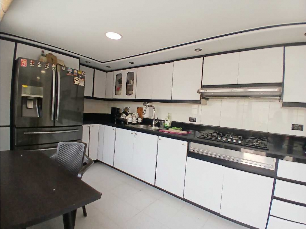 Casa En Venta En Castilla 172 m² Con 4 Habitaciones Y 4 Parqueaderos — foto 4